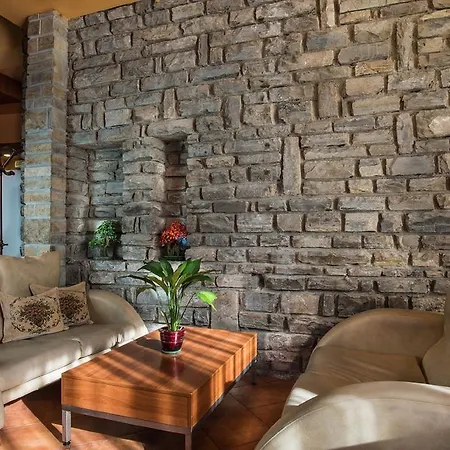 Izvor Otel 4*